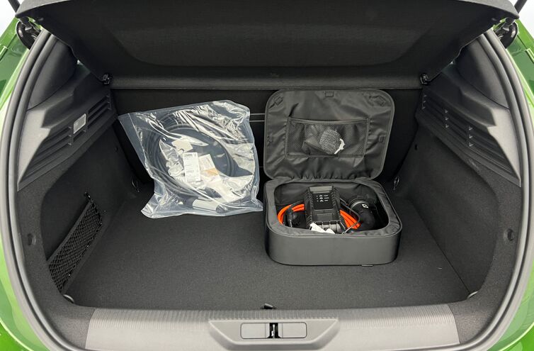 PEUGEOT 308 Berline Hybride rechargeable Essence