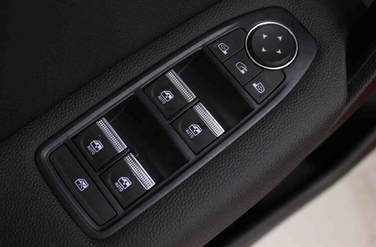 RENAULT Captur SUV Essence Hybride