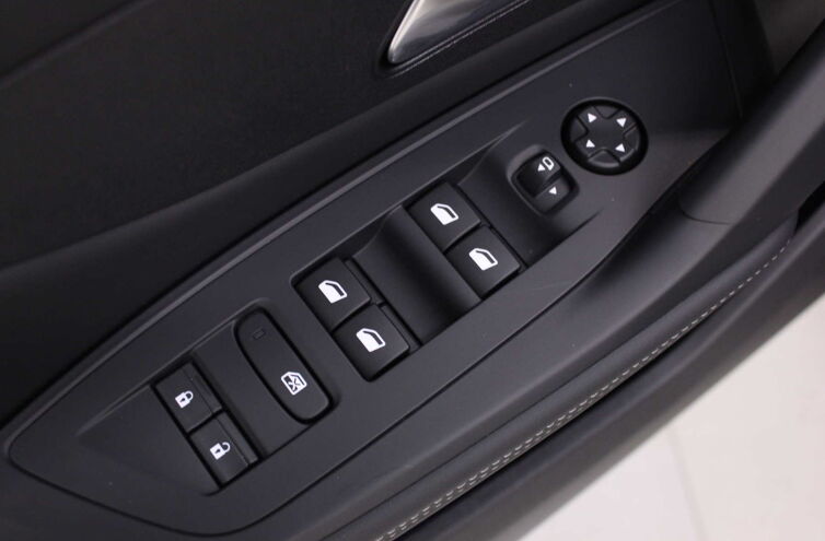 PEUGEOT 308 Berline Diesel