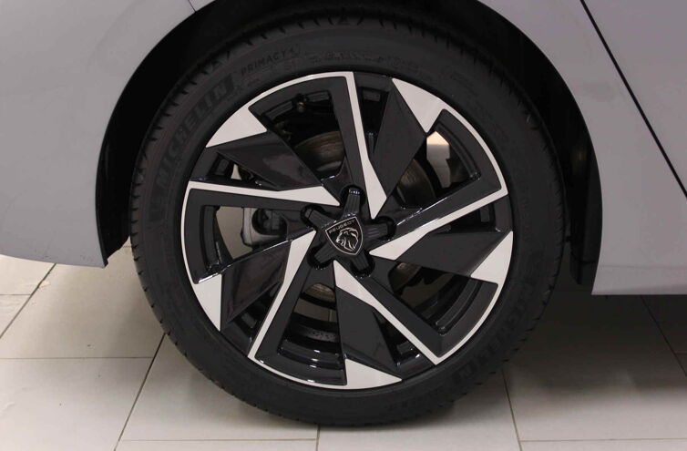 PEUGEOT 308 Nouvelle Berline Essence