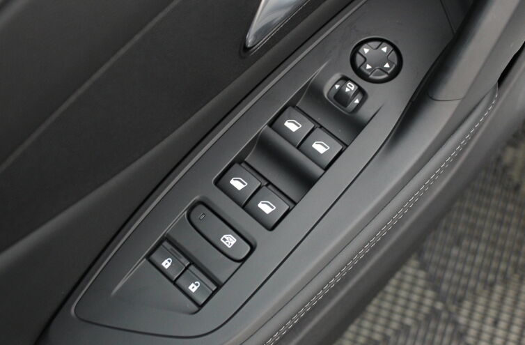 PEUGEOT 308 SW Break Essence