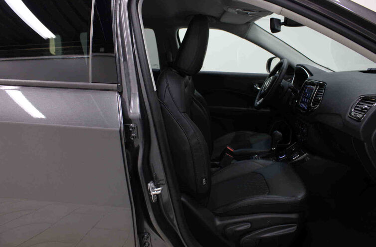 JEEP Compass SUV Hybride rechargeable Essence