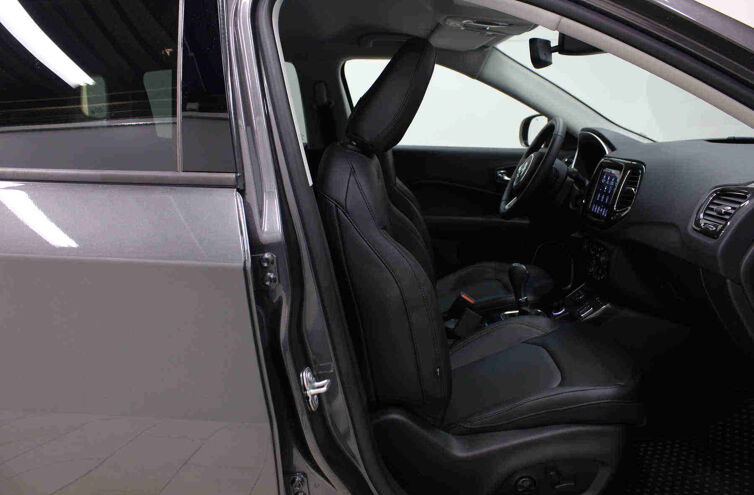 JEEP Compass SUV Hybride rechargeable Essence