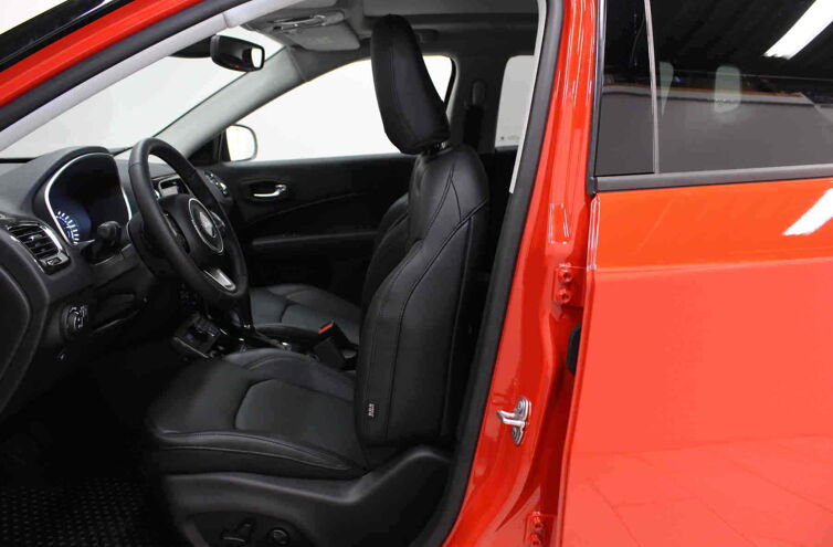 JEEP Compass SUV Hybride rechargeable Essence