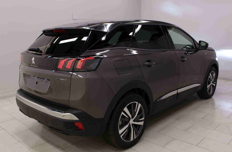 PEUGEOT 3008 SUV Hybride rechargeable Essence