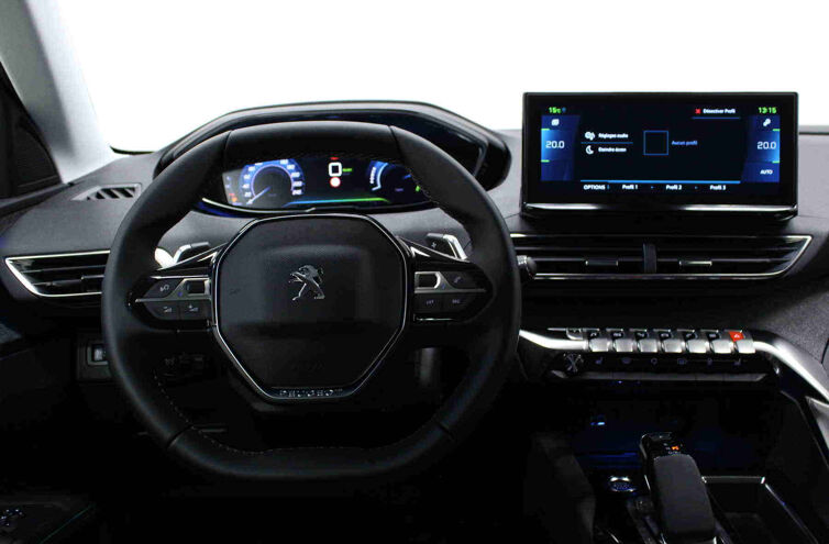 PEUGEOT 3008 SUV Hybride rechargeable Essence