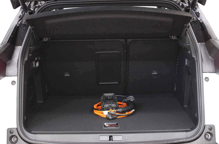 PEUGEOT 3008 SUV Hybride rechargeable Essence