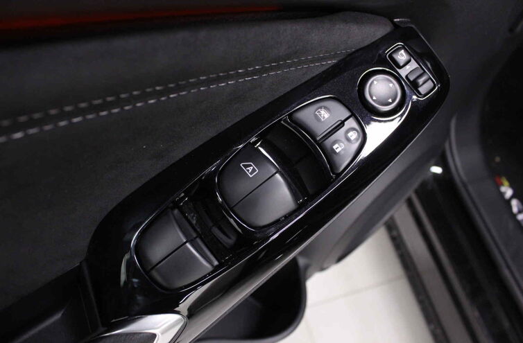 NISSAN Juke SUV Essence