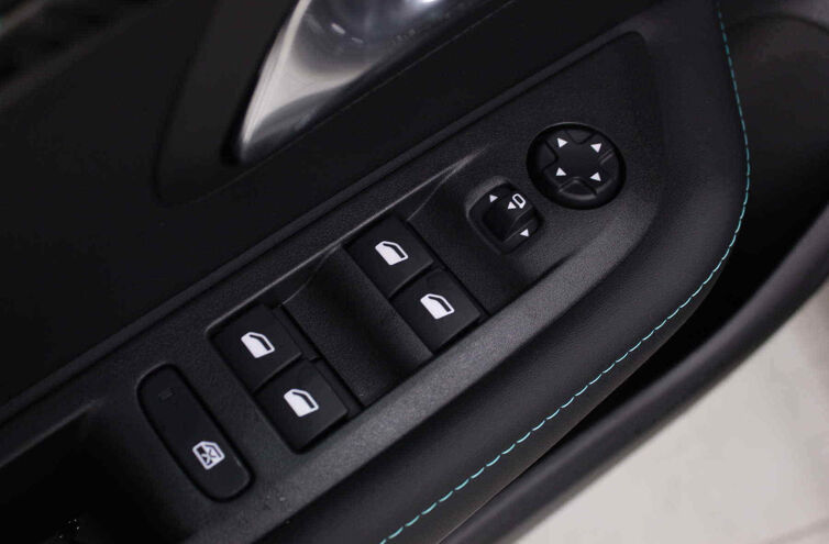 PEUGEOT 208 Citadine Electrique