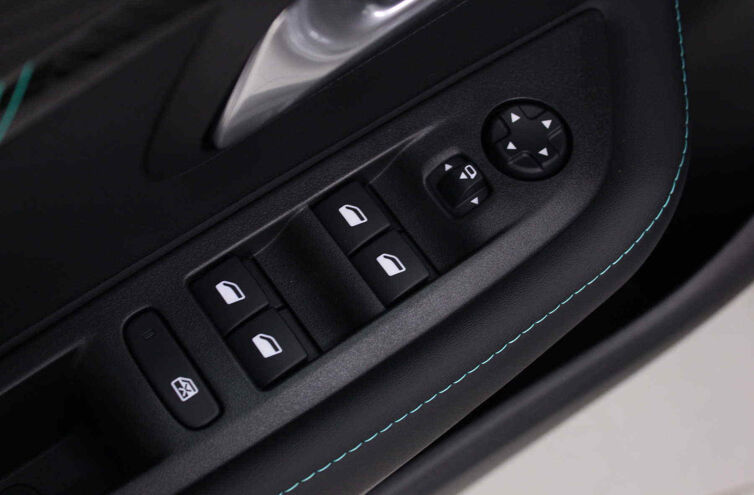 PEUGEOT 208 Citadine Electrique