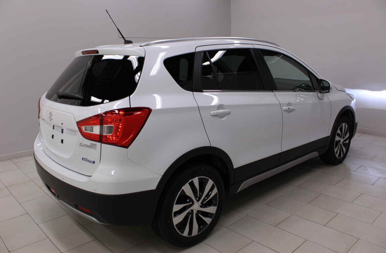 SUZUKI S-Cross SUV Hybride Essence