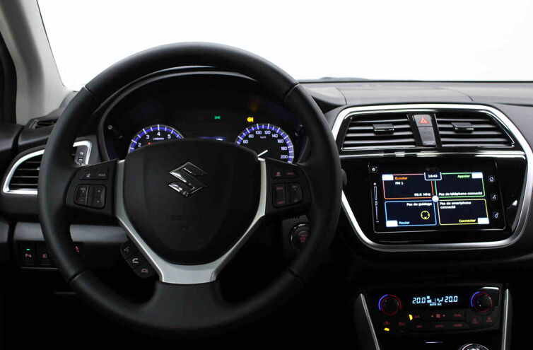 SUZUKI S-Cross SUV Hybride Essence