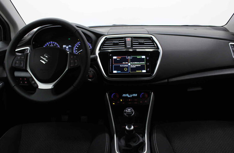 SUZUKI S-Cross SUV Hybride Essence