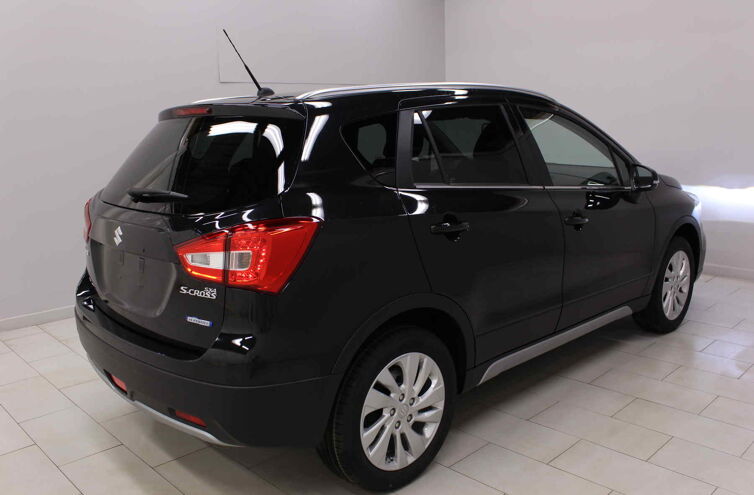SUZUKI S-Cross SUV Hybride Essence