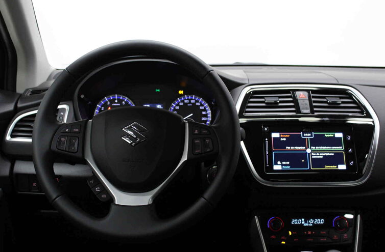 SUZUKI S-Cross SUV Hybride Essence