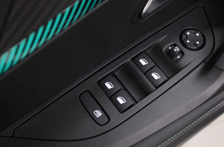 PEUGEOT 2008 SUV Electrique