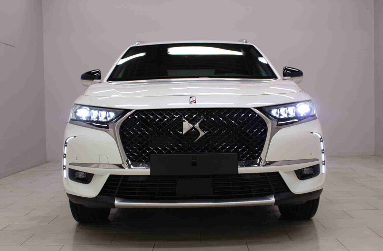 DS DS7 Crossback SUV Hybride rechargeable Essence