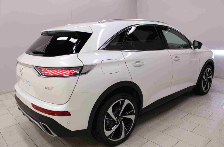 DS DS7 Crossback SUV Hybride rechargeable Essence
