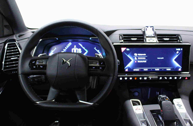 DS DS7 Crossback SUV Hybride rechargeable Essence