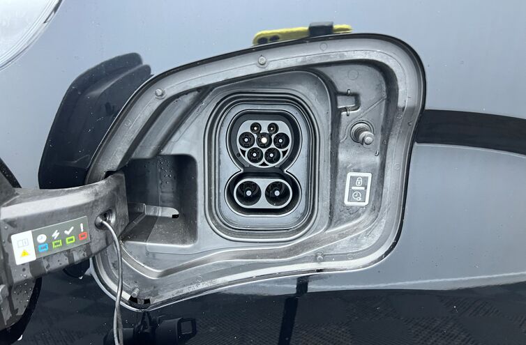 PEUGEOT e-Traveller Monospace Electrique