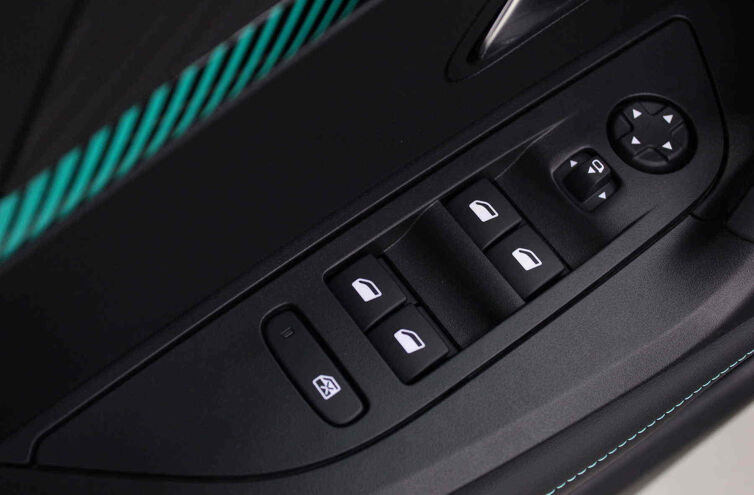 PEUGEOT 2008 SUV Electrique