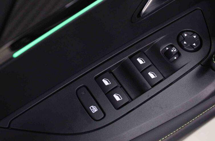 PEUGEOT 2008 SUV Electrique