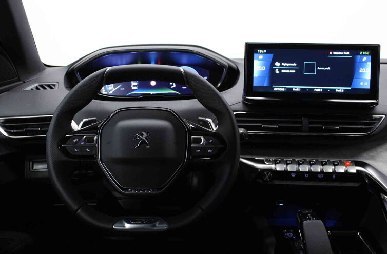 PEUGEOT 3008 SUV Hybride rechargeable Essence