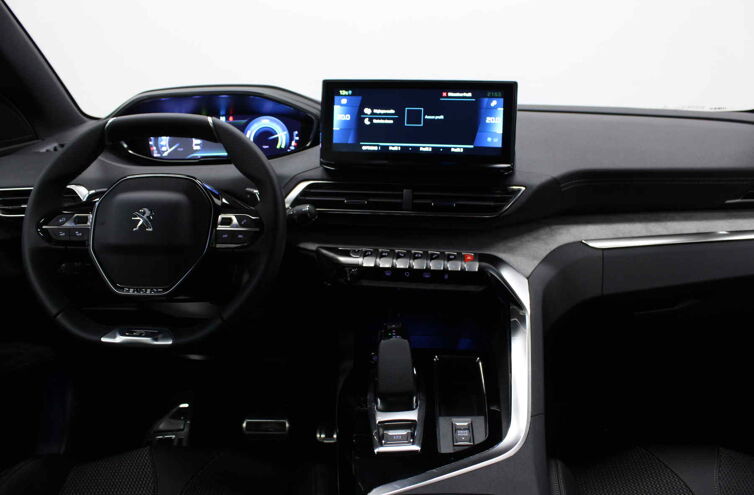 PEUGEOT 3008 SUV Hybride rechargeable Essence