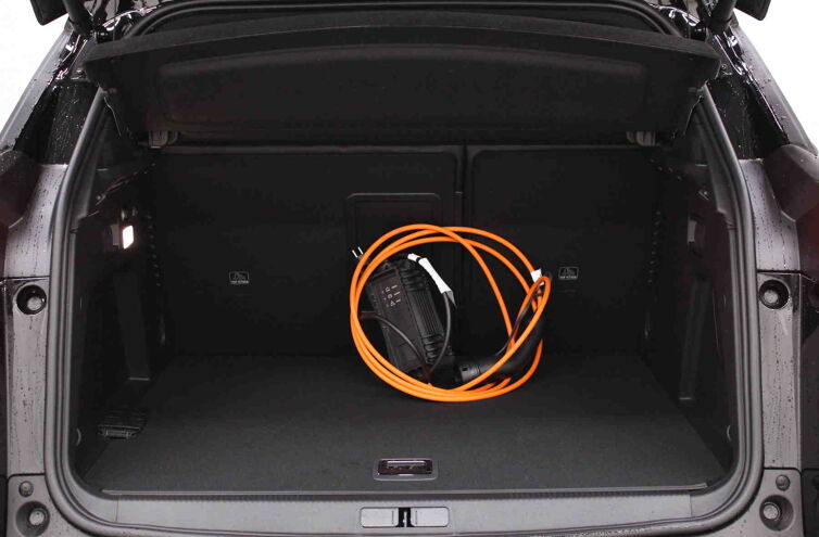 PEUGEOT 3008 SUV Hybride rechargeable Essence