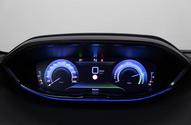 PEUGEOT 3008 SUV Hybride rechargeable Essence