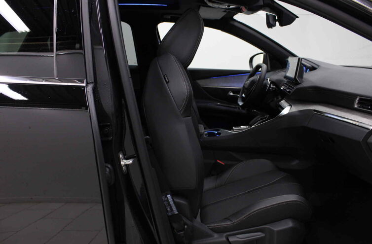 PEUGEOT 3008 SUV Hybride rechargeable Essence
