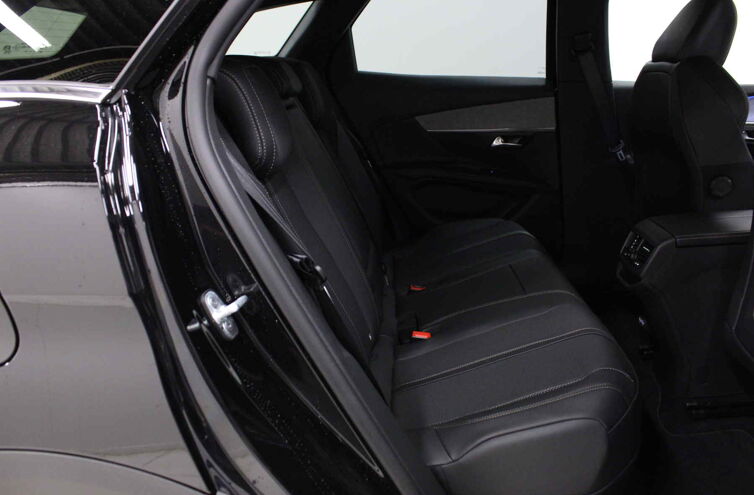 PEUGEOT 3008 SUV Hybride rechargeable Essence