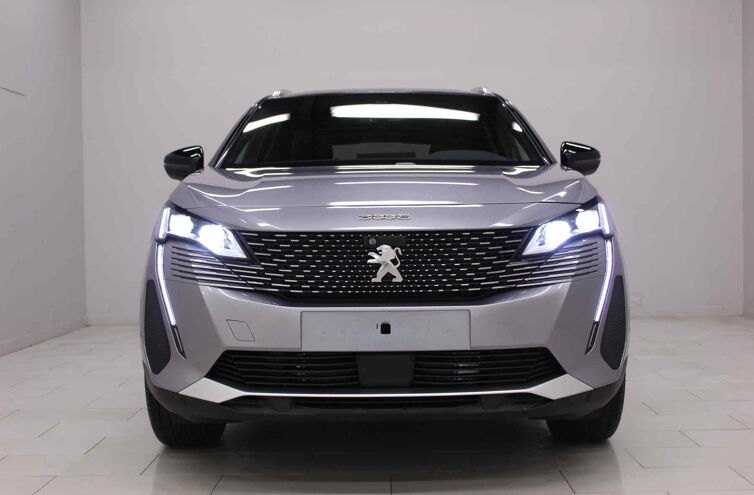 PEUGEOT 3008 SUV Hybride rechargeable Essence