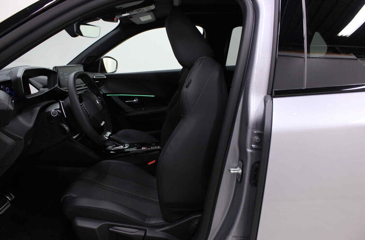 PEUGEOT 2008 SUV Essence