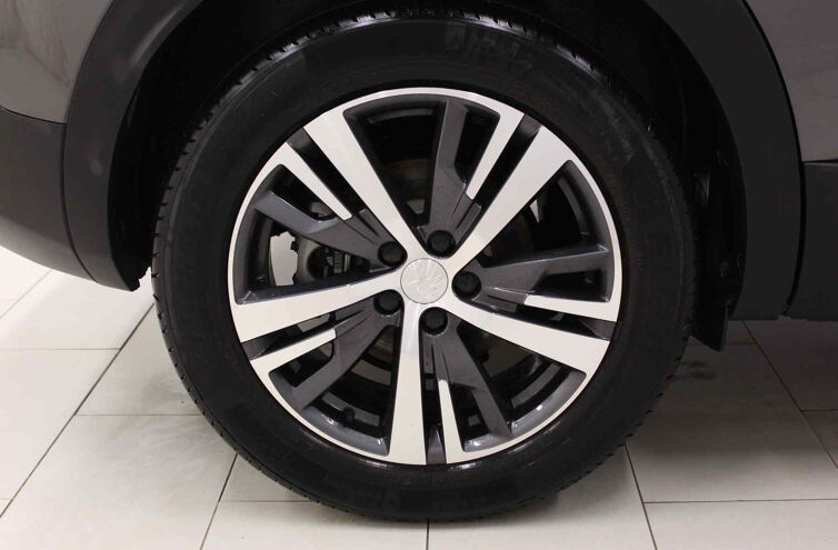 PEUGEOT 3008 SUV Diesel
