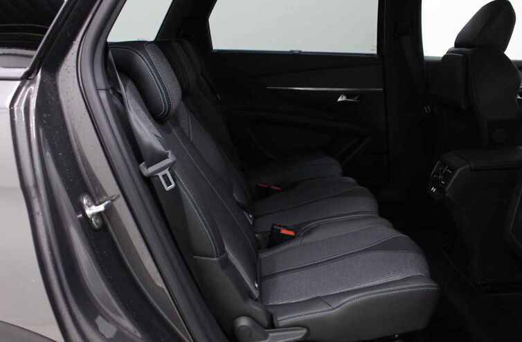 PEUGEOT 5008 SUV Diesel
