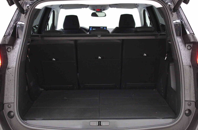 PEUGEOT 5008 SUV Diesel