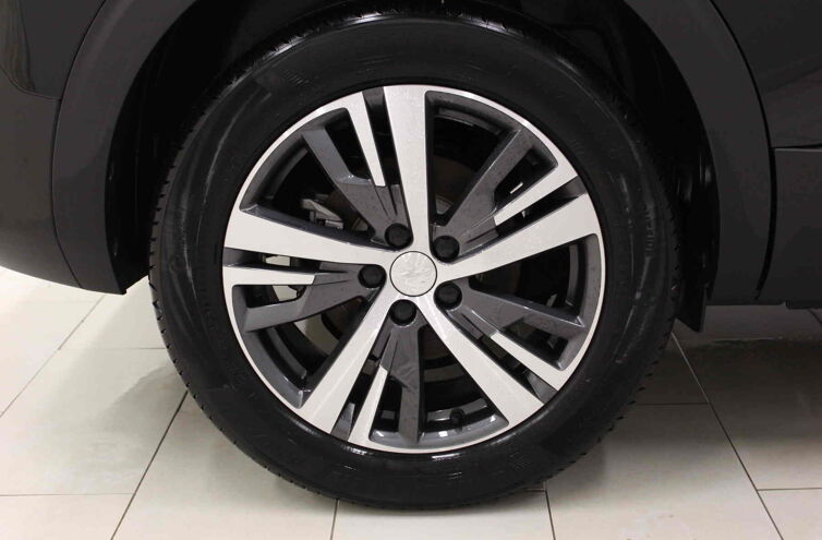 PEUGEOT 5008 SUV Diesel