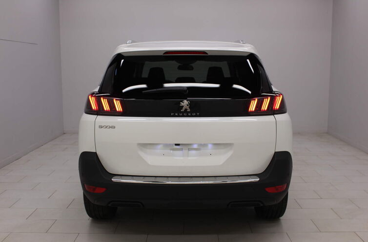 PEUGEOT 5008 SUV Diesel
