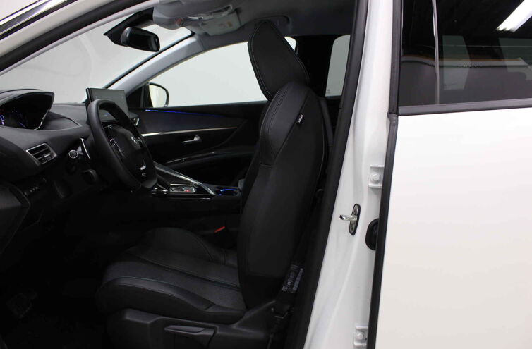 PEUGEOT 5008 SUV Diesel