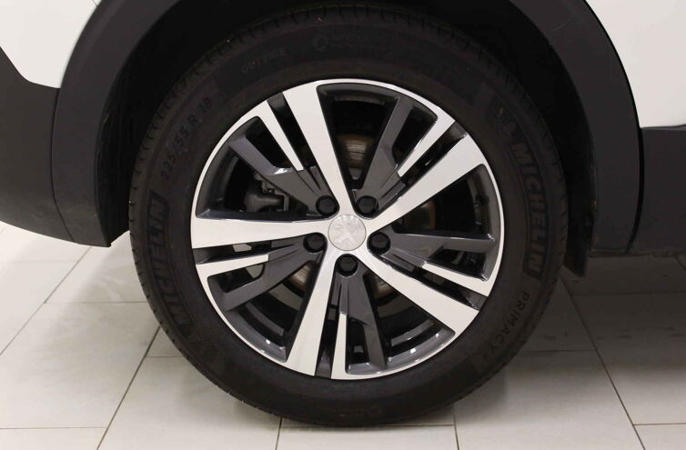 PEUGEOT 5008 SUV Diesel