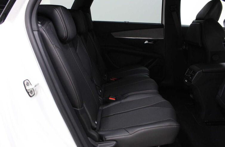 PEUGEOT 5008 SUV Diesel