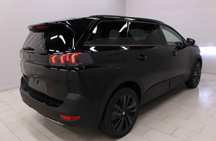 PEUGEOT 5008 SUV Diesel