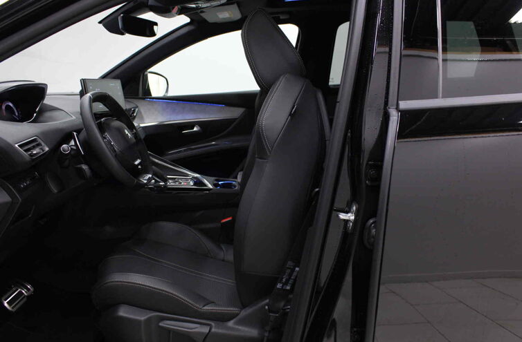 PEUGEOT 5008 SUV Diesel