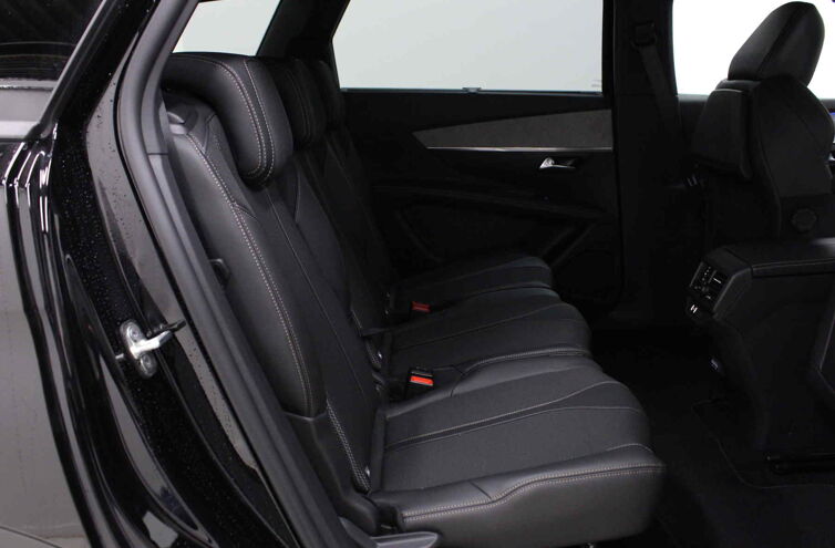 PEUGEOT 5008 SUV Diesel