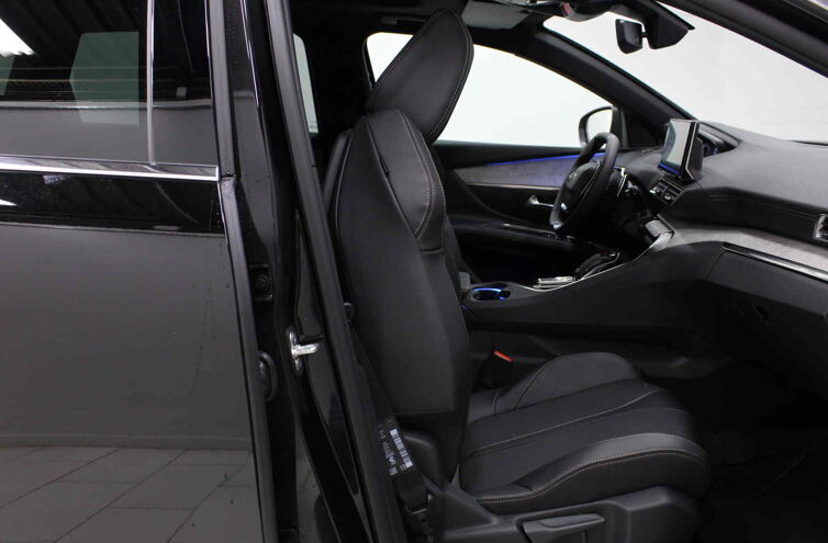 PEUGEOT 5008 SUV Diesel