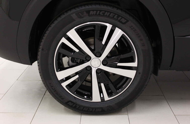 PEUGEOT 5008 SUV Diesel