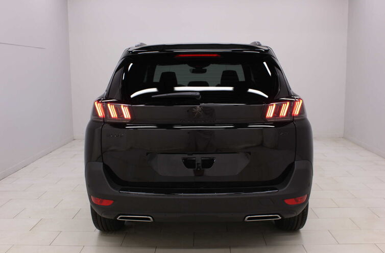 PEUGEOT 5008 SUV Diesel