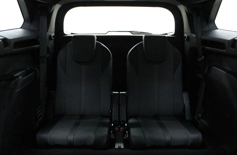 PEUGEOT 5008 SUV Diesel