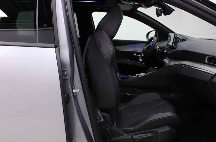 PEUGEOT 5008 SUV Diesel